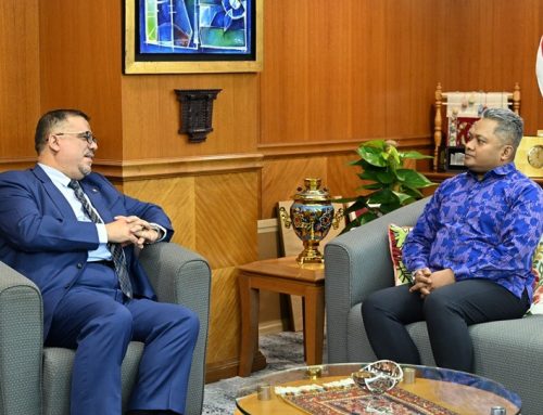 السفير باحميد يلتقي رئيس دائرة المراسم بالخارجية الماليزية