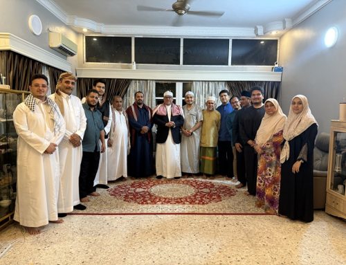 السفير د. عادل باحميد يقدّم واجب العزاء لأسرة البروفيسور د. محمد نور منوتي ويشيد بسيرته العلمية والدعوية والوسطية الفكرية