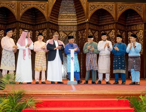 السفير باحميد يشارك في الحفل السنوي لمؤسسة إتقان لتكريم حفظة القرآن الكريم بماليزيا