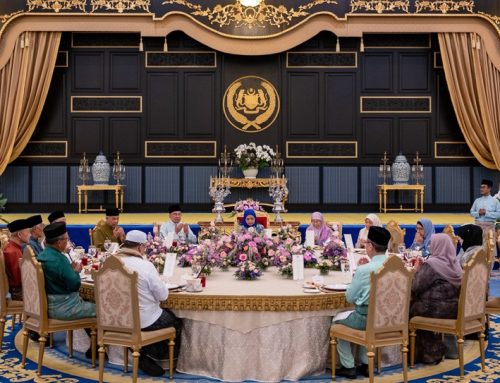 السفير باحميد يشارك في دعوة الإفطار الرمضاني بالقصر الملكي الماليزي